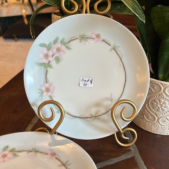 Antique Bavaria Hand Crafted Porcelain Plates - Picture 11 of 16